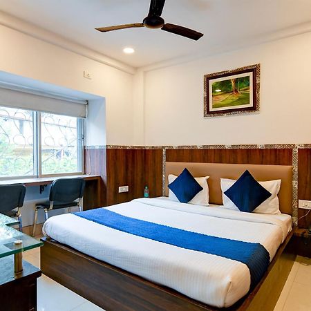 Hotel Q Inn Kalkuta Zewnętrze zdjęcie