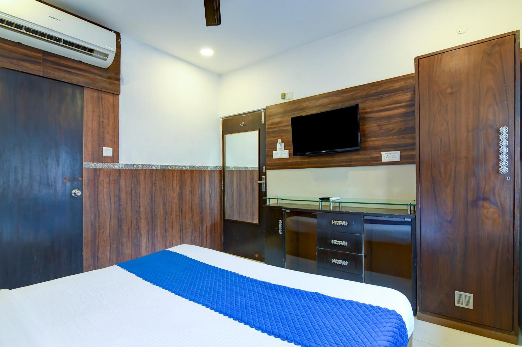 Hotel Q Inn Kalkuta Zewnętrze zdjęcie