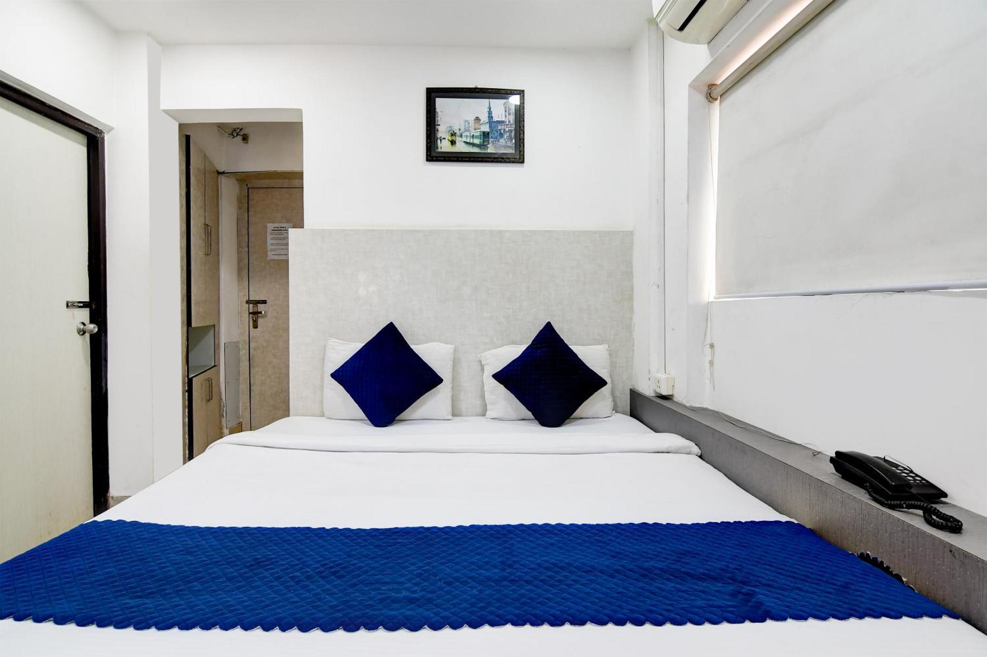 Hotel Q Inn Kalkuta Zewnętrze zdjęcie