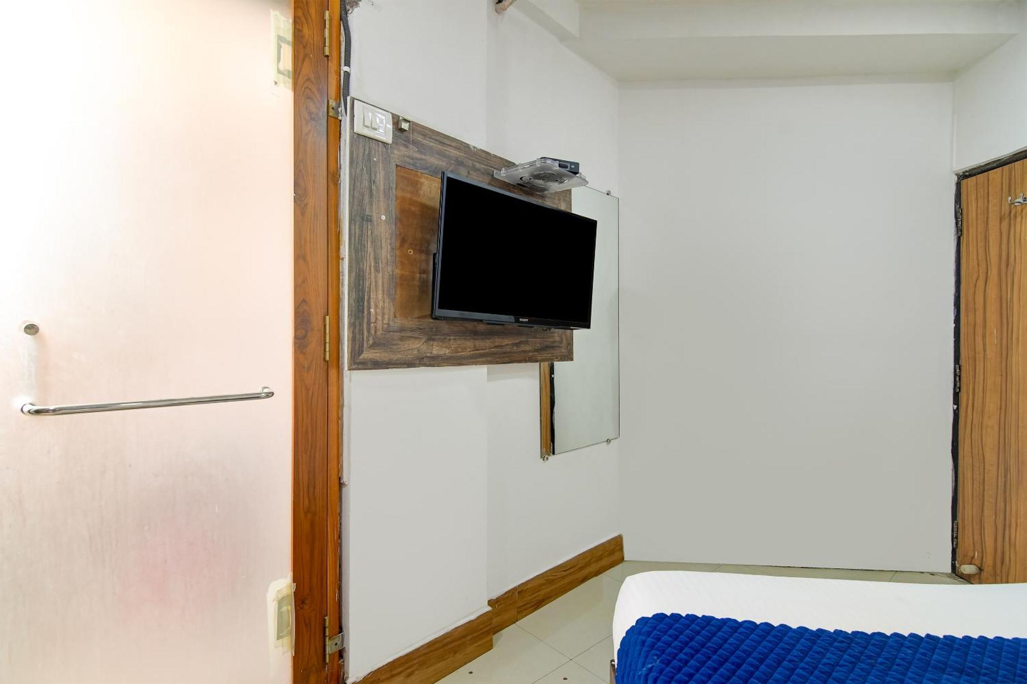 Hotel Q Inn Kalkuta Zewnętrze zdjęcie