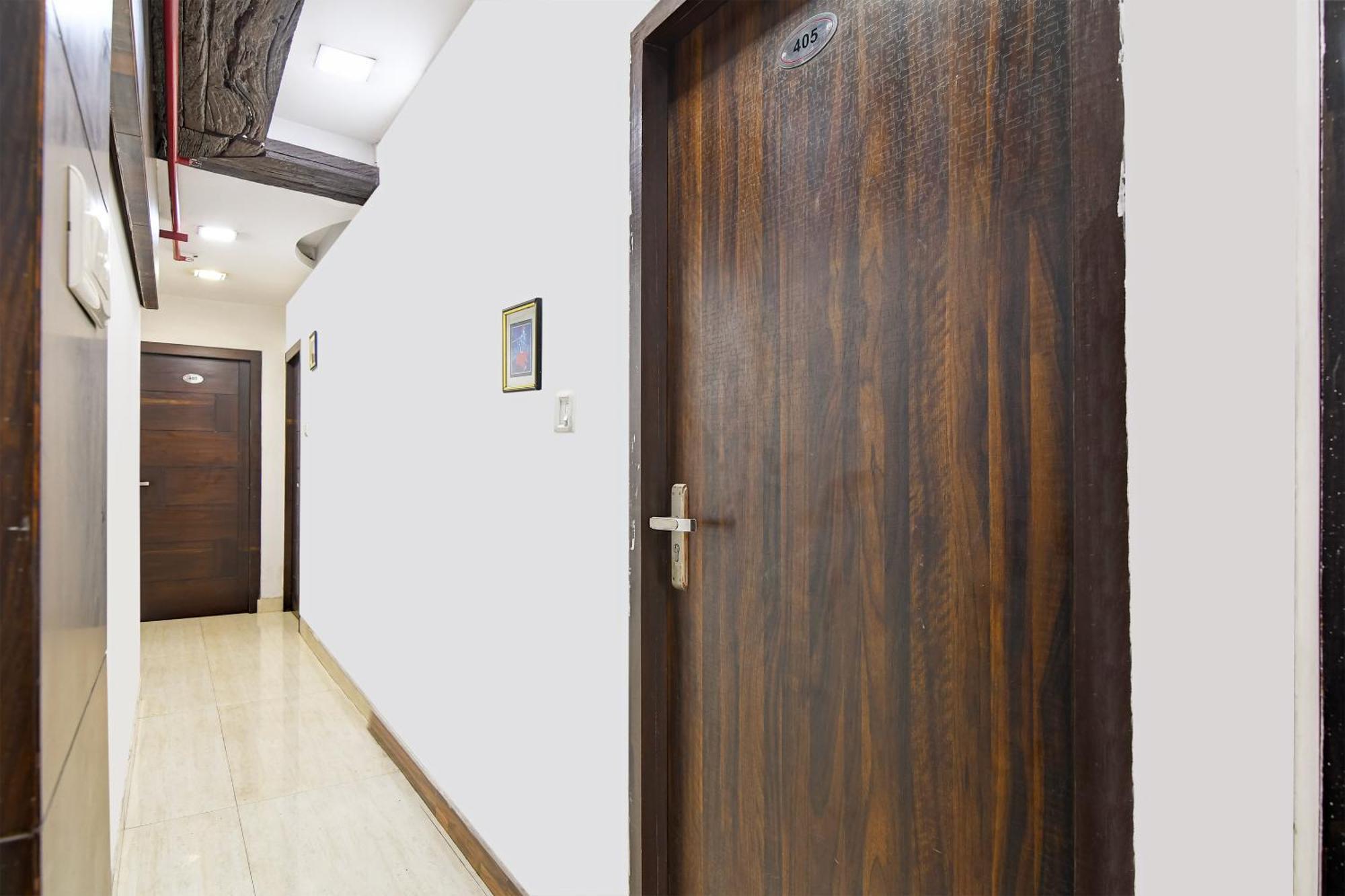 Hotel Q Inn Kalkuta Zewnętrze zdjęcie